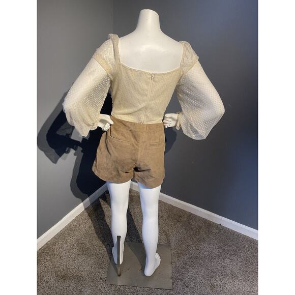 Windsor Cream And Gold Zipped Crop Top Blouse - Picture 6 of 9